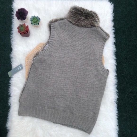 Faux Fur Vest NEW - Picture 3 of 10